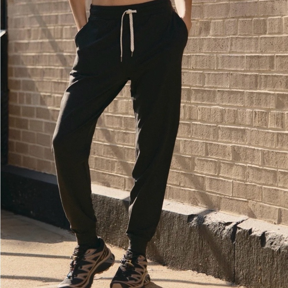 Vuori Performance Jogger Pants